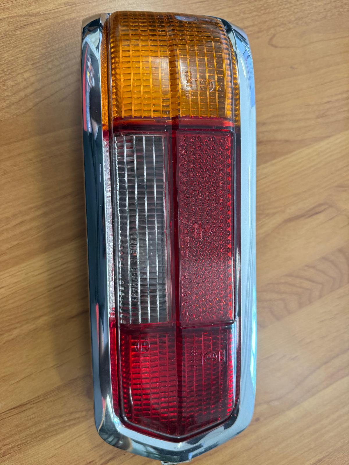 Mercedes-Benz W108 W109 Achterlicht Links Nieuw NOS OEM 1088202964 | 250S 250SE 280S 280SE 300SEL - Afbeelding 3