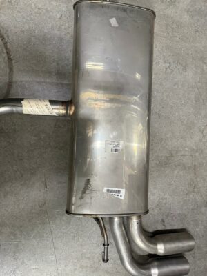 8V3253609 AUDI A3 12- UITLAAT EINDDEMPER 1.4 TFSI 3D 8V3253609